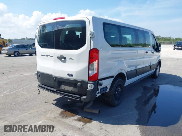 2020 Ford Transit Passenger XL z VIN 1FBAX2Y89LKA23229, wystawiony jako IAAI lot #41937635 z przebiegiem 83 536 mil mil oraz . Historia ofert i sprzedaży dostępna na DreamBid. Obrazek 4.