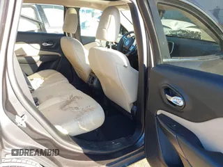 2015 Jeep Cherokee Latitude with VIN 1C4PJMCSXFW725644, listed as a IAAI auction lot 41312764 with 191,714 mi miles and . Bid and sale history available at DreamBid. Image 8.
