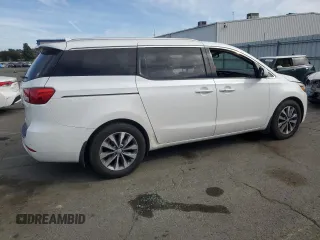 2016 Kia Sedona SX with VIN KNDMC5C16G6185902, listed as a Copart auction lot 53005185 with 102,985 mi miles and Clean Title. Bid and sale history available at carsss.com. Image 3.