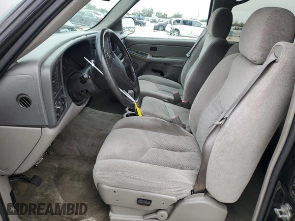 2005 Chevrolet Suburban LT z VIN 3GNEC16Z75G210811, wystawiony jako Copart lot #46421295 z przebiegiem 136 879 mil mil oraz Szkody całkowita. Historia ofert i sprzedaży dostępna na DreamBid. Obrazek 7.