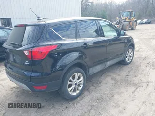2019 Ford Escape SE with VIN 1FMCU9GD9KUA66116, listed as a IAAI auction lot 42070604 with 98,777 mi miles. Bid and sale history available at carsss.com. Image 4.