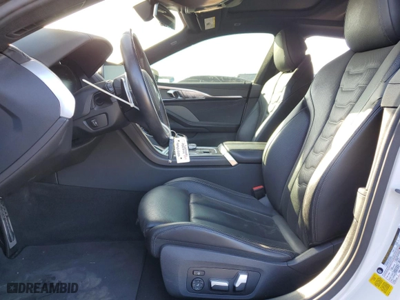 2022 BMW 8 Series 840i with VIN WBAGV2C0XNCG81832, listed as a Copart auction lot 74798684 with 27,972 mi miles and Salvage Title. Bid and sale history available at carsss.com. Image 7.