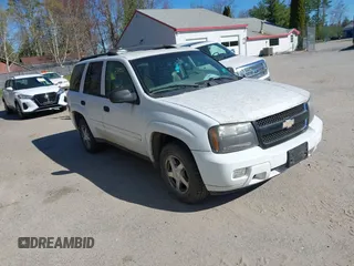 2006 Chevrolet TrailBlazer LS with VIN 1GNDT13S462109285, listed as a IAAI auction lot 42142053 with 86,438 mi miles and . Bid and sale history available at DreamBid. Image 1.