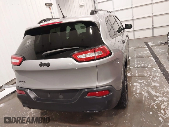 2017 Jeep Cherokee Sport with VIN 1C4PJMAB6HW557359, listed as a IAAI auction lot 41793093 with 194,400 mi miles. Bid and sale history available at carsss.com. Image 17.