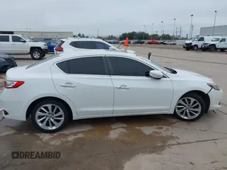 2018 Acura ILX with VIN 19UDE2F36JA004776, listed as a IAAI auction lot 41581090 with 100,094 mi miles and . Bid and sale history available at carsss.com. Image 13.