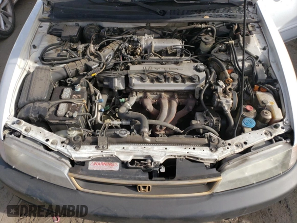 1996 Honda Accord EX with VIN 1HGCD5663TA135841, listed as a Copart auction lot 84059194 with 197,343 mi miles and Clean Title. Bid and sale history available at carsss.com. Image 11.