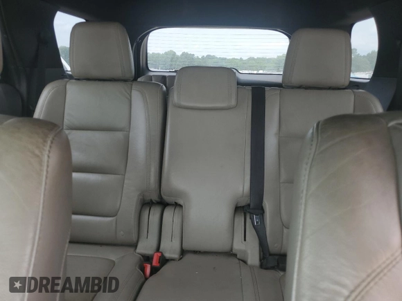 2014 Ford Explorer XLT z VIN 1FM5K7D87EGA74213, wystawiony jako Copart lot #59561275 z przebiegiem 152 977 mil mil oraz Szkoda całkowita • Salvage title. Historia ofert i sprzedaży dostępna na DreamBid. Obrazek 10.