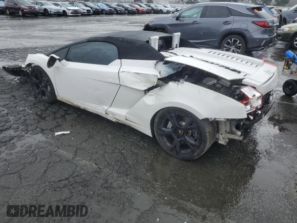 2007 Lamborghini Gallardo z VIN ZHWGU22T77LA05172, wystawiony jako Copart lot #44416945 z przebiegiem Nie podano mil oraz Szkody całkowita. Historia ofert i sprzedaży dostępna na DreamBid. Obrazek 2.