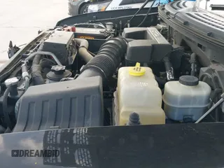 2013 Ford F-150 SVT Raptor z VIN 1FTFW1R62DFD23345, wystawiony jako IAAI lot #42727878 z przebiegiem 225 249 mil mil oraz . Historia ofert i sprzedaży dostępna na DreamBid. Obrazek 20.