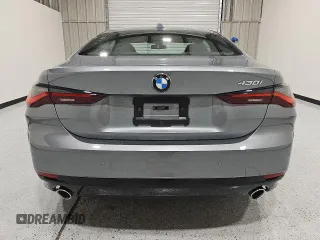 2024 BMW 4 Series 430i z VIN WBA53AP01RCR82185, wystawiony jako Copart lot #55703945 z przebiegiem 24 906 mil mil oraz Czysty tytuł • Clean title. Historia ofert i sprzedaży dostępna na DreamBid. Obrazek 6.
