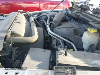 2017 Ram 1500 Tradesman с VIN 3C6JR6DT5HG548561, выставлен на аукционе IAAI как лот 41630666 с пробегом 106 326 миль миль и . История ставок и продаж доступна на DreamBid. Изображение 19.