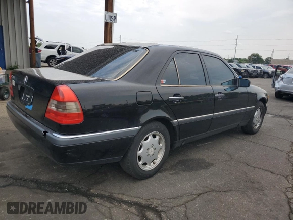 1996 Mercedes-Benz C z VIN WDBHA28E5TF452117, wystawiony jako Copart lot #64761835 z przebiegiem 174 778 mil mil oraz Nie do naprawy • Non repairable. Historia ofert i sprzedaży dostępna na DreamBid. Obrazek 3.
