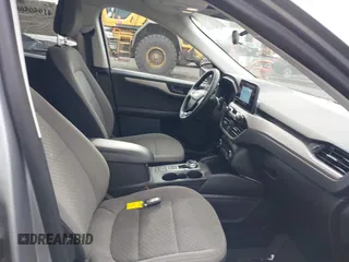 2022 Ford Escape SE with VIN 1FMCU9G69NUB81675, listed as a IAAI auction lot 41950508 with 49,841 mi miles. Bid and sale history available at carsss.com. Image 5.