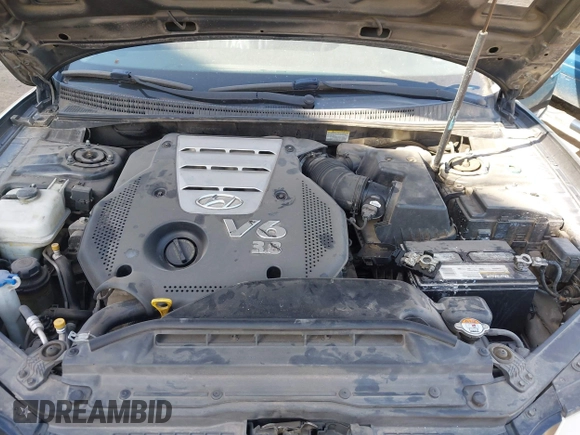 2008 Hyundai Azera Limited with VIN KMHFC46F38A287792, listed as a IAAI auction lot 42397354 with 101,209 mi miles and . Bid and sale history available at DreamBid. Image 10.