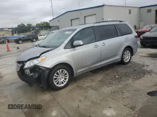 2017 Toyota Sienna XLE Auto Access Seat with VIN 5TDYZ3DC5HS836006, listed as a Copart auction lot 51231435 with 63,342 mi miles and Salvage Title. Bid and sale history available at carsss.com. Image 1.