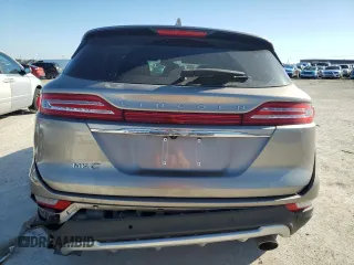 2019 Lincoln MKC Select with VIN 5LMCJ2D96KUL02511, listed as a Copart auction lot 48630875 with 83,635 mi miles and Salvage title. Bid and sale history available at DreamBid. Image 6.