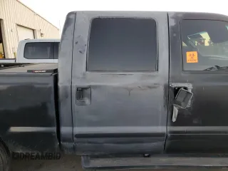 2003 Ford Super Duty F-250 XL with VIN 1FTNW20F03EA23645, listed as a Copart auction lot 82768964 with 0 mi miles and Salvage Title. Bid and sale history available at carsss.com. Image 10.