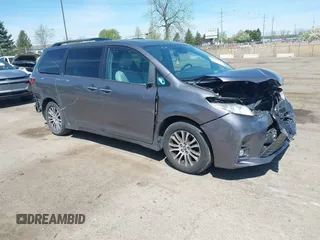 2018 Toyota Sienna XLE Auto Access Seat с VIN 5TDYZ3DC4JS963223, выставлен на аукционе IAAI как лот 42161385 с пробегом 84 917 миль миль и . История ставок и продаж доступна на DreamBid. Изображение 1.