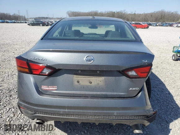 2019 Nissan Altima SL with VIN 1N4BL4EW7KC184302, listed as a Copart auction lot 48320525 with 110,981 mi miles and Salvage Title. Bid and sale history available at carsss.com. Image 6.
