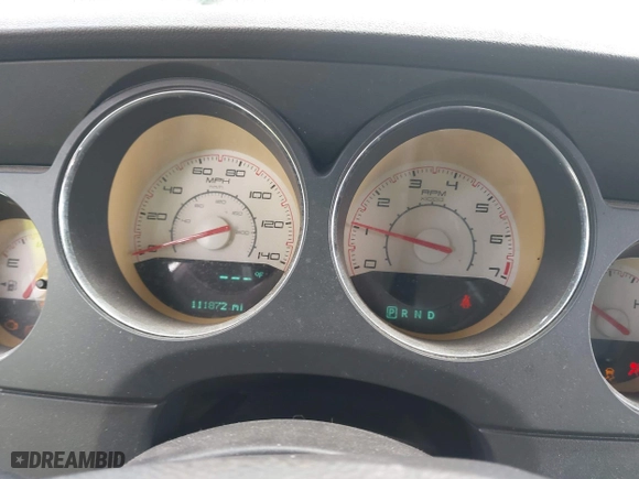2013 Dodge Challenger SXT with VIN 2C3CDYAG2DH511985, listed as a IAAI auction lot 41917707 with 111,872 mi miles. Bid and sale history available at carsss.com. Image 7.