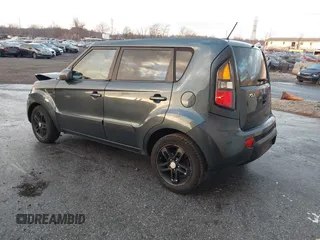 2011 Kia Soul + with VIN KNDJT2A26B7258864, listed as a IAAI auction lot 41068819 with 244,397 mi miles. Bid and sale history available at carsss.com. Image 3.