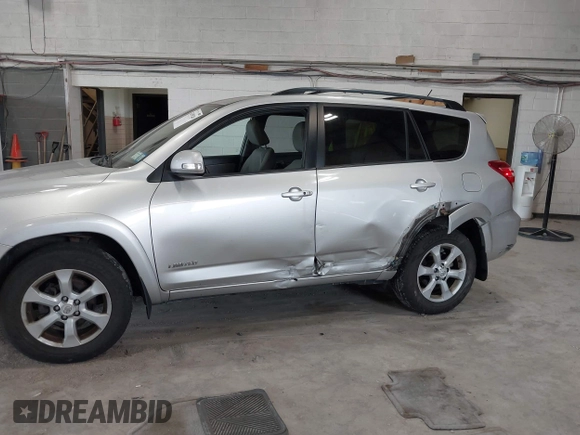 2011 Toyota RAV4 Limited with VIN 2T3DF4DVXBW153657, listed as a IAAI auction lot 42499240 with 116,140 mi miles and . Bid and sale history available at DreamBid. Image 6.