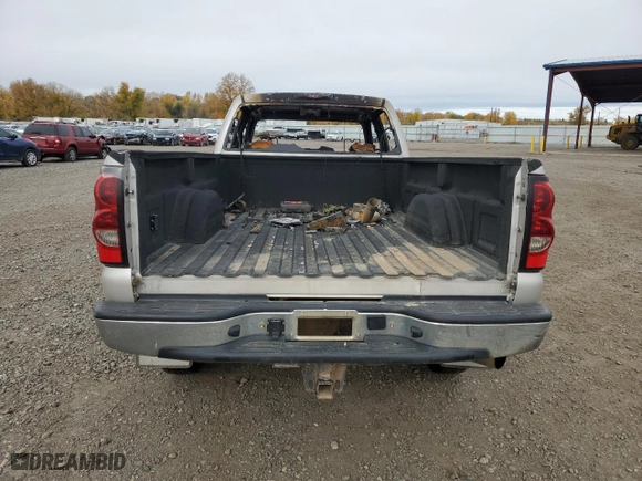 2007 Chevrolet Silverado 2500HD Classic LT3 with VIN 1GCHK23D27F138914, listed as a Copart auction lot 43706745 with NaN miles and Clean Title. Bid and sale history available at carsss.com. Image 6.