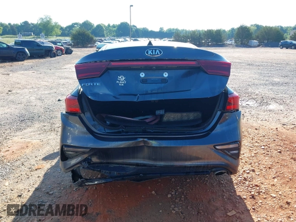 2019 Kia Forte LXS z VIN 3KPF24ADXKE139561, wystawiony jako IAAI lot #42188481 z przebiegiem 119 215 mil mil oraz . Historia ofert i sprzedaży dostępna na DreamBid. Obrazek 16.