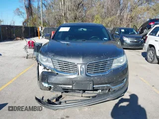 2017 Lincoln MKX Select with VIN 2LMPJ6KR7HBL16225, listed as a IAAI auction lot 40920232 with 105,124 mi miles. Bid and sale history available at carsss.com. Image 12.