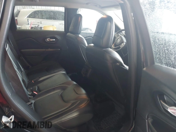 2016 Jeep Cherokee Limited with VIN 1C4PJMDSXGW233096, listed as a IAAI auction lot 42337333 with 39,475 mi miles and . Bid and sale history available at DreamBid. Image 8.
