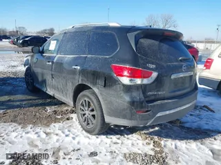 2016 Nissan Pathfinder Platinum with VIN 5N1AR2MM1GC610562, listed as a IAAI auction lot 41340402 with 101,075 mi miles. Bid and sale history available at carsss.com. Image 3.