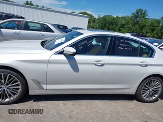 2020 BMW 5 Series 540i xDrive с VIN WBAJS3C07LCE31112, выставлен на аукционе IAAI как лот 42547409 с пробегом 42 093 миль миль и . История ставок и продаж доступна на DreamBid. Изображение 14.