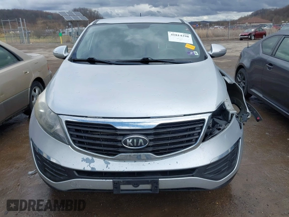 2011 Kia Sportage LX with VIN KNDPB3A21B7059725, listed as a IAAI auction lot 41814298 with 178,023 mi miles and . Bid and sale history available at carsss.com. Image 13.