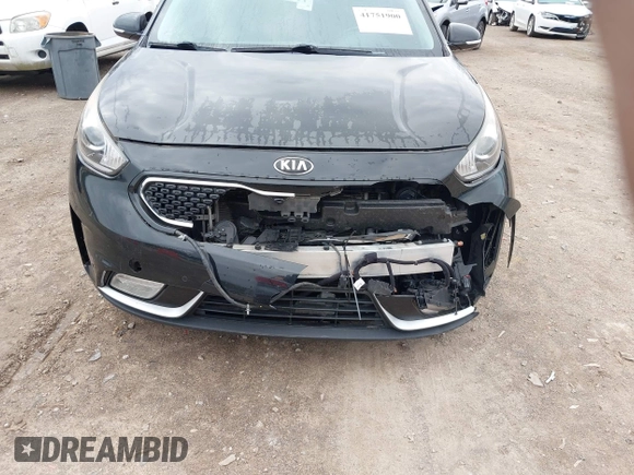 2017 Kia Niro Touring with VIN KNDCE3LC0H5040261, listed as a IAAI auction lot 41751900 with 100,194 mi miles. Bid and sale history available at carsss.com. Image 6.