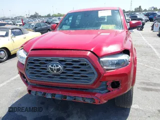 2020 Toyota Tacoma SR5 with VIN 3TMAZ5CN1LM139635, listed as a IAAI auction lot 42313763 with 72,752 mi miles and . Bid and sale history available at DreamBid. Image 6.