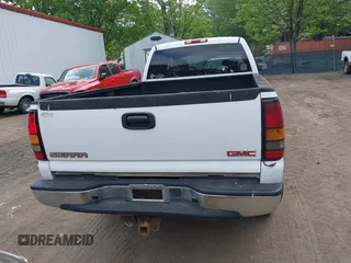 2005 GMC Sierra 2500HD SLE z VIN 1GTHK23U75F804162, wystawiony jako IAAI lot #42143820 z przebiegiem 3 mil mil oraz . Historia ofert i sprzedaży dostępna na DreamBid. Obrazek 16.