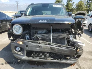 2018 Jeep Renegade Latitude with VIN ZACCJABB9JPH49826, listed as a Copart auction lot 55145805 with 97,752 mi miles and Salvage Title. Bid and sale history available at DreamBid. Image 5.