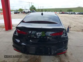 2020 Hyundai Elantra SEL z VIN 5NPD84LF9LH598145, wystawiony jako IAAI lot #42414232 z przebiegiem 57 955 mil mil oraz . Historia ofert i sprzedaży dostępna na DreamBid. Obrazek 17.