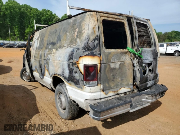 2000 Ford Econoline Cargo z VIN 1FTNE2424YHB40676, wystawiony jako Copart lot #53939115 z przebiegiem Nie podano mil oraz Szkoda całkowita • Salvage title. Historia ofert i sprzedaży dostępna na DreamBid. Obrazek 2.