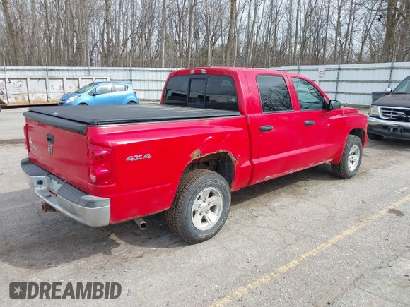 2008 Dodge Dakota SLT z VIN 1D7HW48K88S594342, wystawiony jako IAAI lot #41819673 z przebiegiem 116 134 mil mil oraz . Historia ofert i sprzedaży dostępna na DreamBid. Obrazek 4.