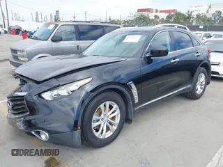 2014 Infiniti QX70 z VIN JN8CS1MW6EM410091, wystawiony jako IAAI lot #41896327 z przebiegiem 139 021 mil mil oraz . Historia ofert i sprzedaży dostępna na DreamBid. Obrazek 2.
