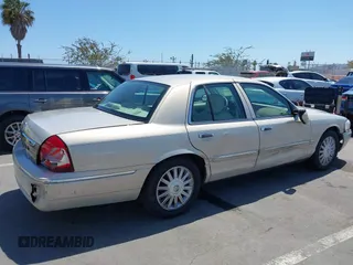 2008 Mercury Grand Marquis LS z VIN 2MEFM75V08X662376, wystawiony jako IAAI lot #42414652 z przebiegiem 86 537 mil mil oraz . Historia ofert i sprzedaży dostępna na DreamBid. Obrazek 6.