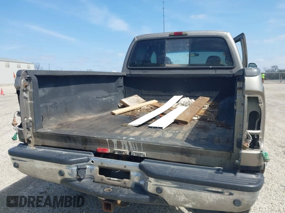 2002 Ford F-350 XL with VIN 1FTSW31F12EB06717, listed as a IAAI auction lot 41911543 with 351,800 mi miles and . Bid and sale history available at DreamBid. Image 15.