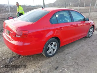 2012 Volkswagen Jetta Sedan TDI with VIN 3VW3L7AJ7CM466950, listed as a IAAI auction lot 41822315 with 181,786 mi miles. Bid and sale history available at carsss.com. Image 4.