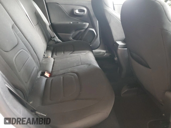 2020 Jeep Renegade Latitude z VIN ZACNJABB3LPL49642, wystawiony jako Copart lot #53517805 z przebiegiem 103 490 mil mil oraz Szkoda całkowita • Salvage title. Historia ofert i sprzedaży dostępna na DreamBid. Obrazek 10.