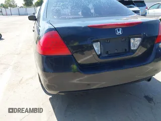 2006 Honda Accord EX-L с VIN 1HGCM56866A020771, выставлен на аукционе IAAI как лот 42416494 с пробегом 274 624 миль миль и . История ставок и продаж доступна на DreamBid. Изображение 13.