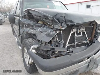 2003 Chevrolet Silverado 1500 LS with VIN 1GCEK19T13Z197022, listed as a IAAI auction lot 40968509 with 156,364 mi miles. Bid and sale history available at carsss.com. Image 6.