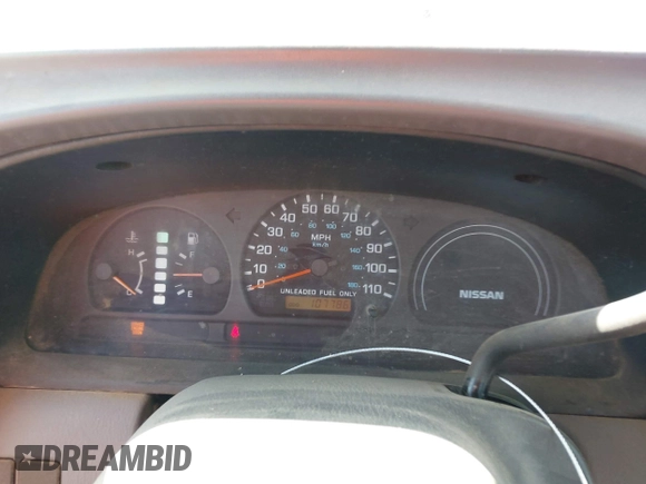 1998 Nissan Frontier XE z VIN 1N6DD26S3WC318614, wystawiony jako IAAI lot #41965202 z przebiegiem 107 786 mil mil oraz . Historia ofert i sprzedaży dostępna na DreamBid. Obrazek 7.