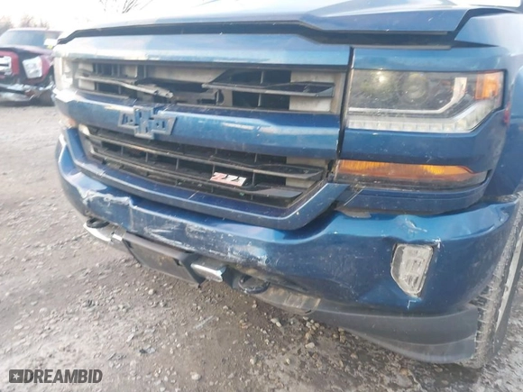 2016 Chevrolet Silverado 1500 LT with VIN 3GCUKREC8GG170387, listed as a IAAI auction lot 40974467 with 138,706 mi miles. Bid and sale history available at carsss.com. Image 6.