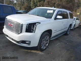 2016 GMC Yukon XL Denali with VIN 1GKS2HKJ9GR191483, listed as a IAAI auction lot 41406521 with 235,747 mi miles. Bid and sale history available at carsss.com. Image 2.